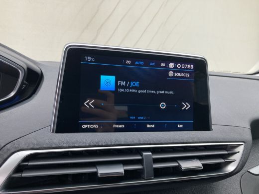 Peugeot 3008 1.2 PureTech Allure | Airco | Camera | Cruise | Navi | E-achterklep | Pdc v&a | Bliss | ActivLease financial lease
