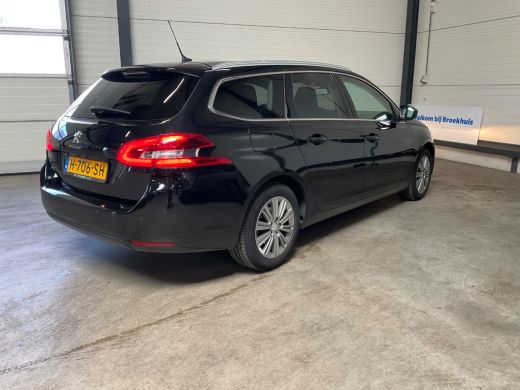 Peugeot 308 SW 1.2 PureTech Blue Lease Premium | Camera | Climate control | Cruise | Pano | Pdc v&a | Blis | ActivLease financial lease