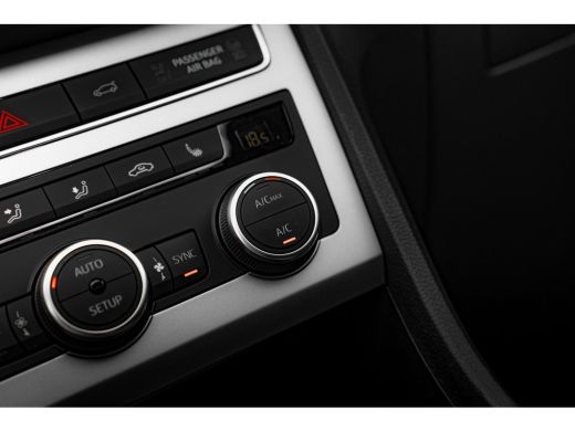 Seat Ateca FR Business Intense | Achteruitrijcamera | Airconditioning automatisch met 2-zone-temperatuurrege... ActivLease financial lease