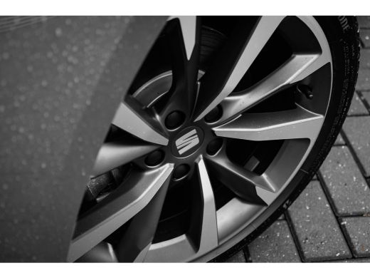 Seat Leon Sportstourer 1.5 TSI e-Hybrid FR Business | Achteruitrijcamera | App-Connect Draadloos | Demo | ACC | 130 KM 1... ActivLease financial lease