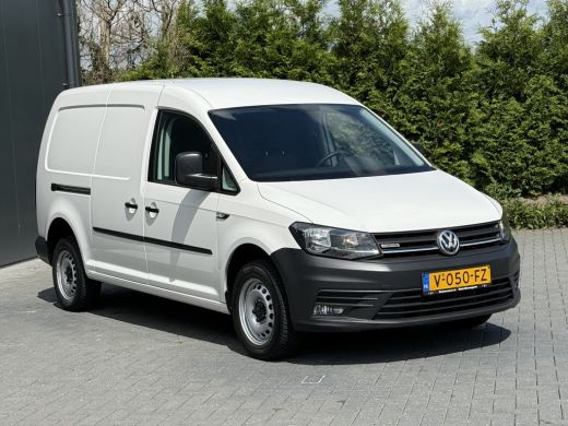 Volkswagen Caddy 2.0 TDI 4MOTION / L2 MAXI / ECC / CRUISE / TREKHAAK / 4X4 / 6 BAK ActivLease financial lease