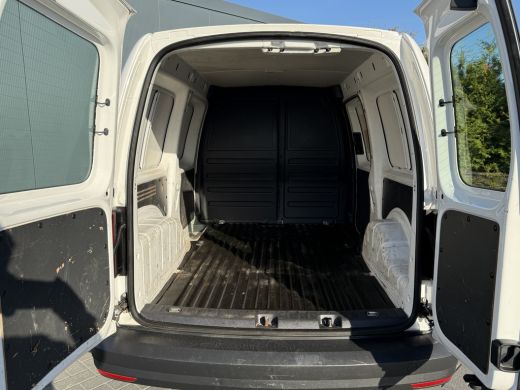 Volkswagen Caddy 2.0 TDI 4MOTION / L2 MAXI / ECC / CRUISE / TREKHAAK / 4X4 / 6 BAK ActivLease financial lease