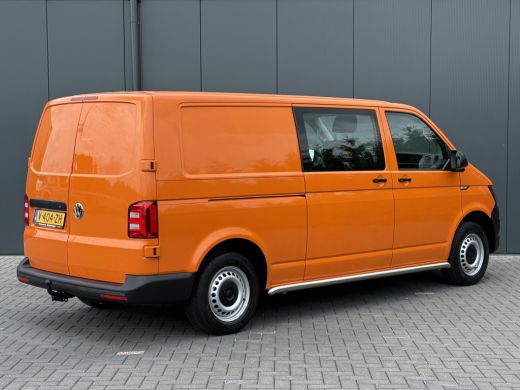 Volkswagen Transporter 2.0 TDI / L2H1 / DUBBELE CABINE / 1e EIG. / TREKHAAK / AIRCO / CRUISE / SIDEBARS ActivLease financial lease