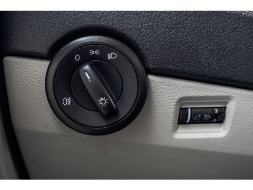 Volkswagen Transporter 2.0 TDI | Navi | 6-Zits | Kipper | Cruise | Airco | Euro 6 ActivLease financial lease