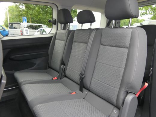Ford Tourneo Connect 1.5 PHEV Titanium 7 Persoons | 100km Elektrisch Rijbereik | 1400kg Trekgewicht ActivLease financial lease