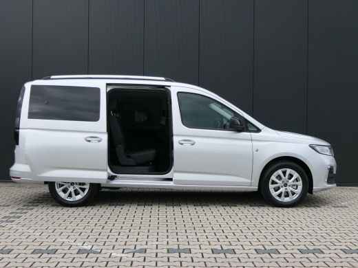 Ford Tourneo Connect 1.5 PHEV Titanium 7 Persoons | 100km Elektrisch Rijbereik | 1400kg Trekgewicht ActivLease financial lease