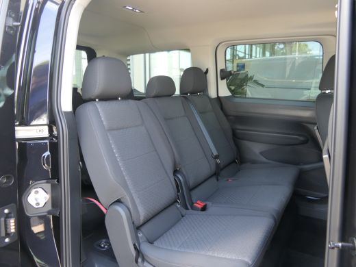 Ford Tourneo Connect 1.5 PHEV Titanium 7 Persoons | 100km Elektrisch Rijbereik | 1400kg Trekgewicht | ActivLease financial lease