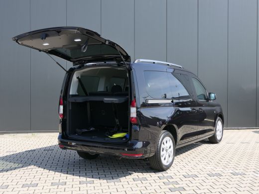 Ford Tourneo Connect 1.5 PHEV Titanium 7 Persoons | 100km Elektrisch Rijbereik | 1400kg Trekgewicht | ActivLease financial lease