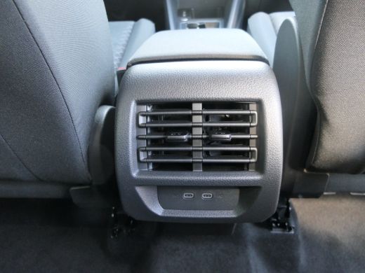 Ford Tourneo Connect 1.5 PHEV Titanium 7 Persoons | 100km Elektrisch Rijbereik | 1400kg Trekgewicht | ActivLease financial lease