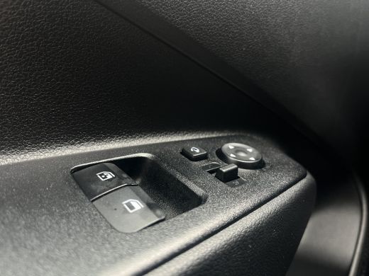 Hyundai i10 1.0 Comfort | Achterbank in delen neerklapbaar | Airco | Armsteun voor ActivLease financial lease