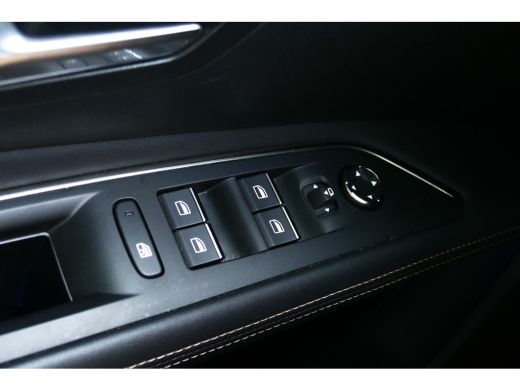 Peugeot 3008 1.2 PURETECH 130PK GT AUTOMAAT / NAVI / CLIMA / PDC / 18"LMV / CAMERA / FULL-LED / WINTERPAKKET /... ActivLease financial lease