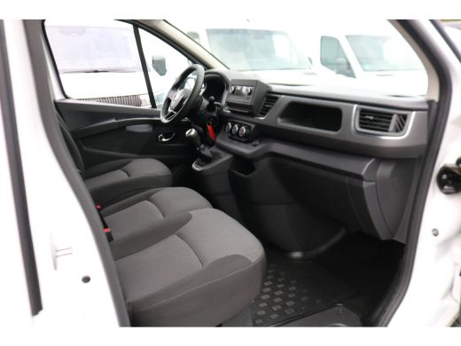 Renault Trafic 2.0 dCi 110pk L1 H1 Airco Trekhaak Imperiaal ActivLease financial lease