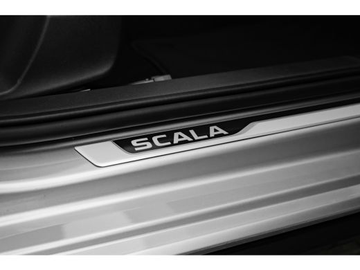 Skoda Scala Monte Carlo | Achteruitrijcamera | Adaptive Cruise Control | Chromen raamlijsten ActivLease financial lease
