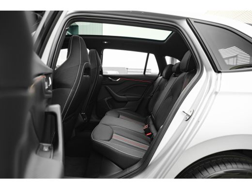 Skoda Scala Monte Carlo | Achteruitrijcamera | Adaptive Cruise Control | Chromen raamlijsten ActivLease financial lease