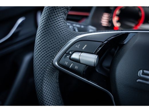 Skoda Scala Monte Carlo | Achteruitrijcamera | Chromen raamlijsten | Cruise control met speedlimiter ActivLease financial lease