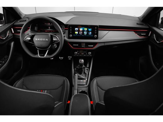 Skoda Scala Monte Carlo | Achteruitrijcamera | Chromen raamlijsten | Cruise control met speedlimiter ActivLease financial lease