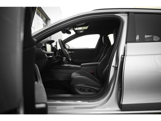 Skoda Superb Combi Sportline Business | Achteruitrijcamera | Climatronic, elektronische airconditioning met 3 ... ActivLease financial lease