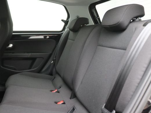 Volkswagen e-up! Max 260 km range Cruise, CCS, Stoel- en voorruitverwarming, achteruitrijcamera, Parkeerhulp achte... ActivLease financial lease