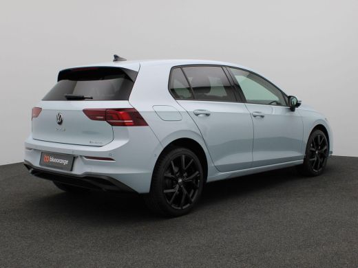 Volkswagen Golf 1.5 eHybrid Life Edition 204pk DSG Adaptieve Cruise Controle, Navi via Apple Carplay/Android Auto... ActivLease financial lease