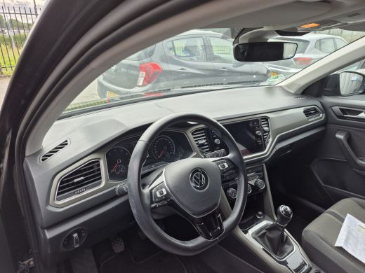 Volkswagen T-Roc 1.0 TSI Style 111 PK Apple Carplay Android Auto | Navigatie  | DAB | Adaptief cruise control | Pa... ActivLease financial lease