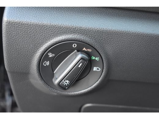 Volkswagen T-Roc 1.5 TSI 150PK DSG-7 Life Edition | ADAPT. CRUISE | APP CONNECT | CAMERA | AIRCO | 18 INCH ActivLease financial lease