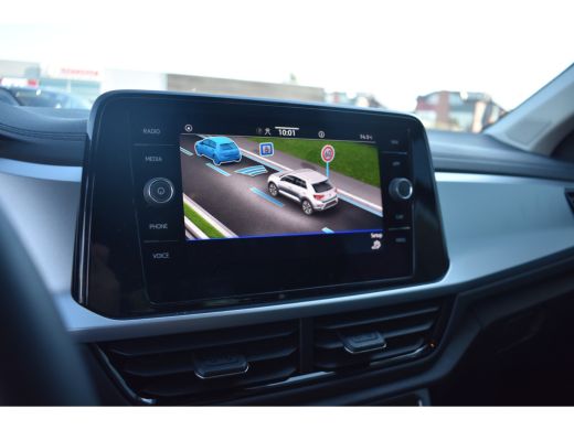 Volkswagen T-Roc 1.5 TSI 150PK DSG-7 Life Edition | ADAPT. CRUISE | APP CONNECT | CAMERA | AIRCO | 18 INCH ActivLease financial lease