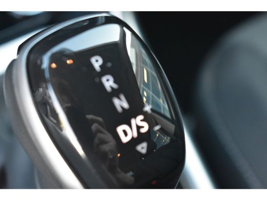 Volkswagen T-Roc 1.5 TSI 150PK DSG-7 Life Edition | ADAPT. CRUISE | APP CONNECT | CAMERA | AIRCO | 18 INCH ActivLease financial lease