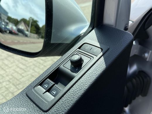 Volkswagen Transporter 2.0 TDI L2H1 DC Comfortline GARANTIE ActivLease financial lease