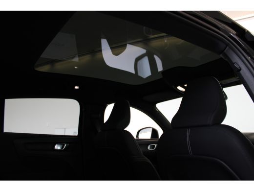 Volvo  EC40 Extended Range 252PK Plus 82 kWh | Trekhaak | Nubuck | Climate Pack | Privacy glas ActivLease financial lease