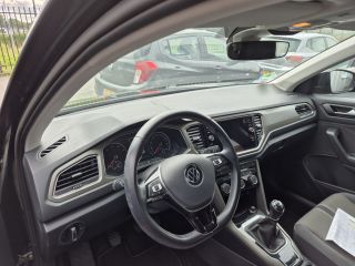 Volkswagen T-Roc 1.0 TSI Style 111 PK Apple Carplay Android Auto | Navigatie  | DAB | Adaptief cruise control | Pa...