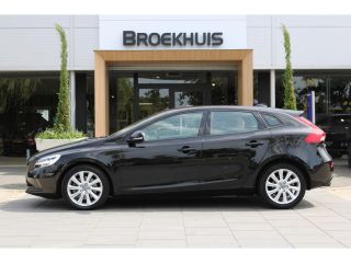 Volvo  V40 T3 Momentum | Standkachel | Stoelverwarming | Cruise Control | High Performance Audio | Parkassist |