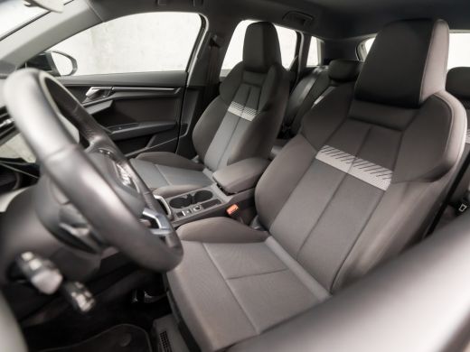 Audi A3 Sportback 35 TFSI Sportline 150Pk Automaat (APPLE CARPLAY, 4 CILINDER, GROOT NAVI, SPORTSTUUR, AD... ActivLease financial lease
