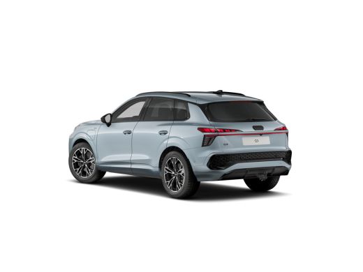 Audi Q3 S edition | Adaptive cruise control | Audi sound system | Cruise control ActivLease financial lease