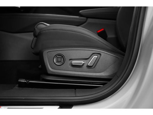 Audi Q3 S edition | Adaptive cruise control | Audi sound system | Cruise control ActivLease financial lease