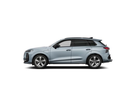 Audi Q3 S edition | Adaptive cruise control | Audi sound system | Cruise control ActivLease financial lease