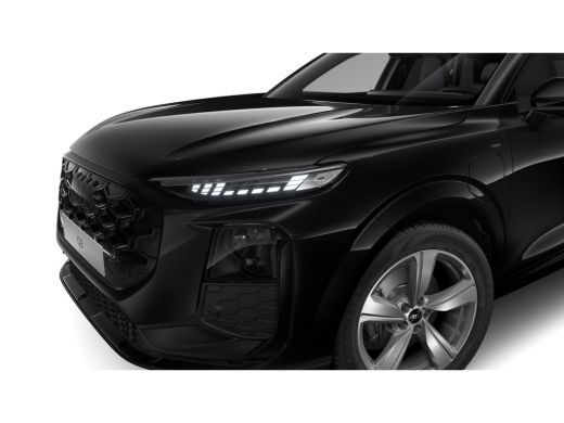 Audi Q3 S edition | Adaptive cruise control | Audi sound system | Cruise control ActivLease financial lease