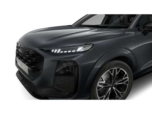 Audi Q3 S edition | Adaptive cruise control | Audi sound system | Cruise control ActivLease financial lease