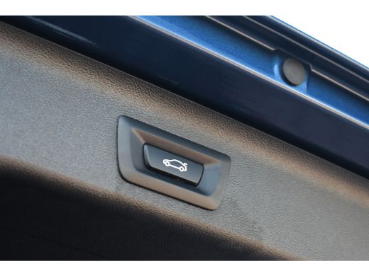 BMW 5 Serie Touring 530e xDrive M-Sport Pano ACC Comf-seat Trekh 360 H/K 20inch ActivLease financial lease