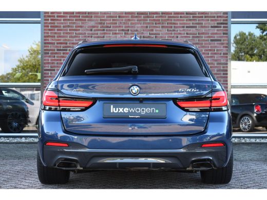 BMW 5 Serie Touring 530e xDrive M-Sport Pano ACC Comf-seat Trekh 360 H/K 20inch ActivLease financial lease