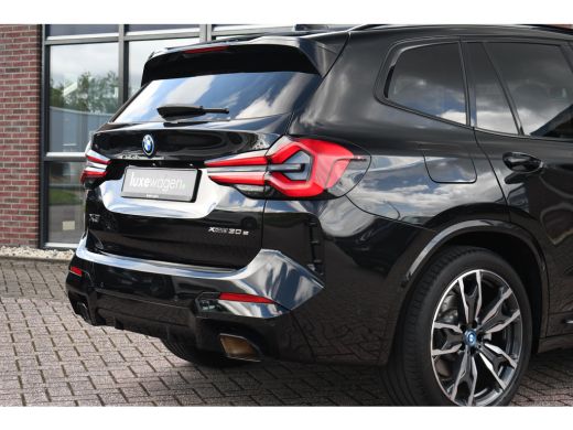 BMW X3 xDrive30e M-Sport Pano El-zetels Laser HUD 20inch Shadowline ActivLease financial lease
