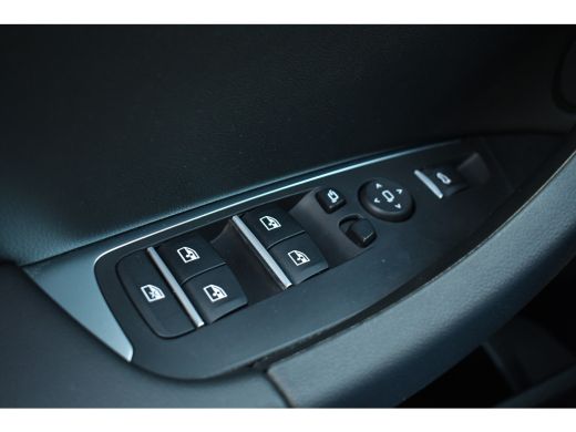 BMW X3 xDrive30e M-Sport Pano El-zetels Laser HUD 20inch Shadowline ActivLease financial lease