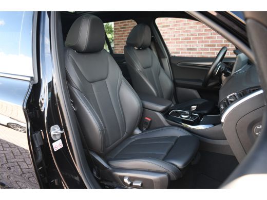BMW X3 xDrive30e M-Sport Pano El-zetels Laser HUD 20inch Shadowline ActivLease financial lease