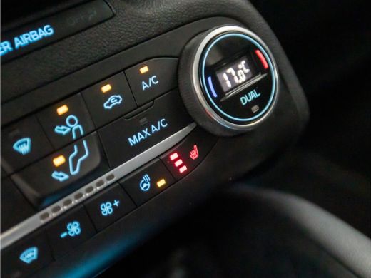 Ford Focus 1.0 EcoBoost Titanium X Business Automaat (VIRTUAL COCKPIT, APPLE CARPLAY, STUUR/STOELVERWARMING,... ActivLease financial lease
