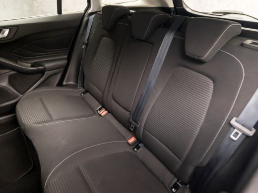 Ford Focus 1.0 EcoBoost Titanium X Business Automaat (VIRTUAL COCKPIT, APPLE CARPLAY, STUUR/STOELVERWARMING,... ActivLease financial lease