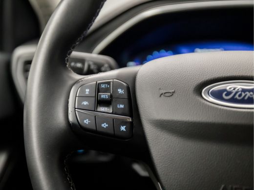 Ford Focus 1.0 EcoBoost Titanium X Business Automaat (VIRTUAL COCKPIT, APPLE CARPLAY, STUUR/STOELVERWARMING,... ActivLease financial lease
