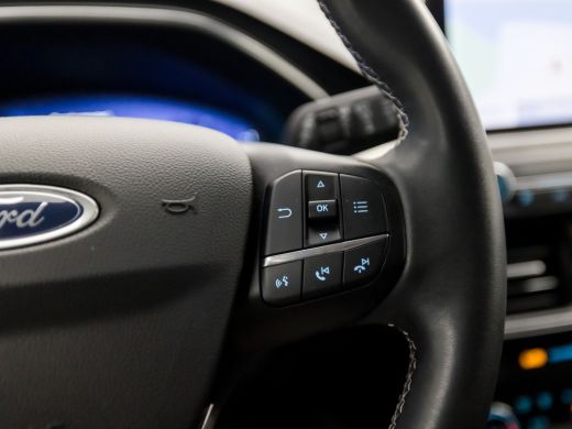 Ford Focus 1.0 EcoBoost Titanium X Business Automaat (VIRTUAL COCKPIT, APPLE CARPLAY, STUUR/STOELVERWARMING,... ActivLease financial lease