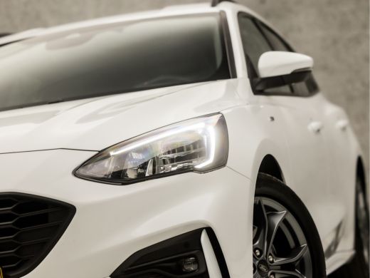 Ford Focus 1.5 EcoBoost ST Line Sport 150Pk Automaat (APPLE CARPLAY, GROOT NAVI, STUUR/STOELVERWARMING, GETI... ActivLease financial lease