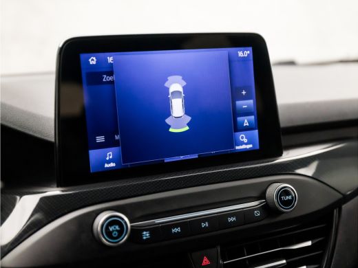Ford Focus 1.5 EcoBoost ST Line Sport 150Pk Automaat (APPLE CARPLAY, GROOT NAVI, STUUR/STOELVERWARMING, GETI... ActivLease financial lease