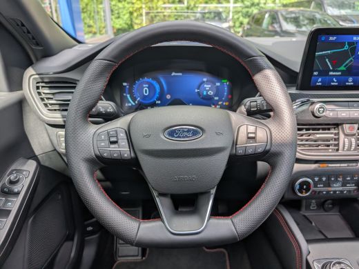 Ford Kuga 2.5 PHEV ST-Line X 225pk | Keyless | Dodehoek | Camera |  Adap. Cruise | Panoramadak | Elek. Trek... ActivLease financial lease