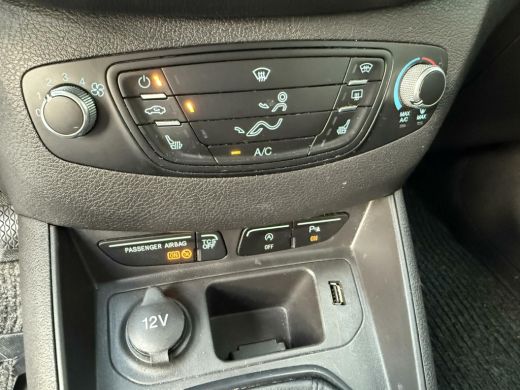 Ford Transit Courier 1.0 Trend Benzine Airco Cruise Pdc V+A ActivLease financial lease